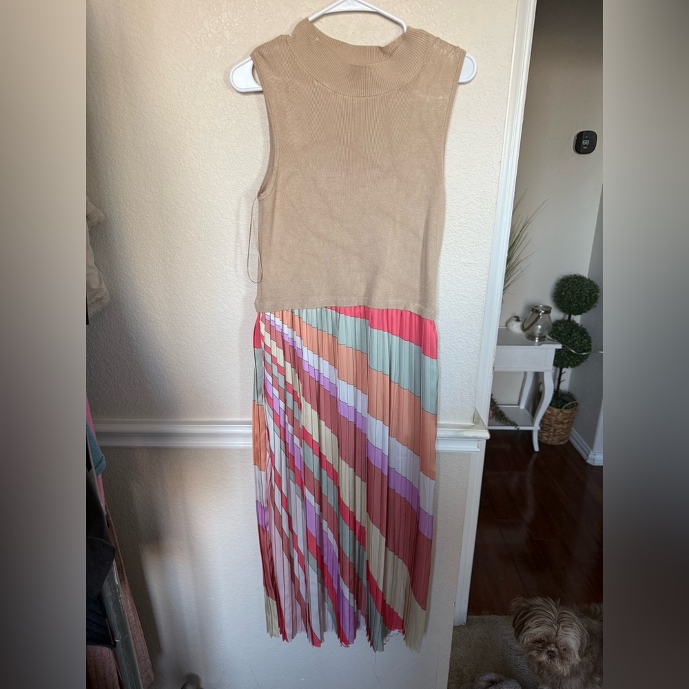 Pleated Multi-Color Stripe Midi Skirt - Pink & Coral Medium skies are blue - Picture 11 of 13